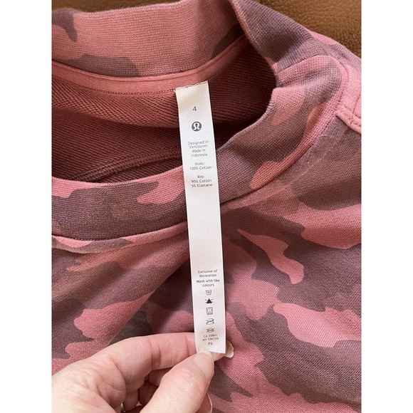 Lululemon Perfectly Oversized Pullover In Pink Camouflage Women’s Size 4 - Picture 9 of 9